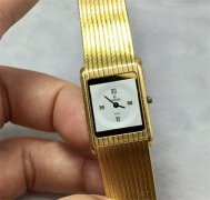 君皇手表表壳有划痕解决办法是什么